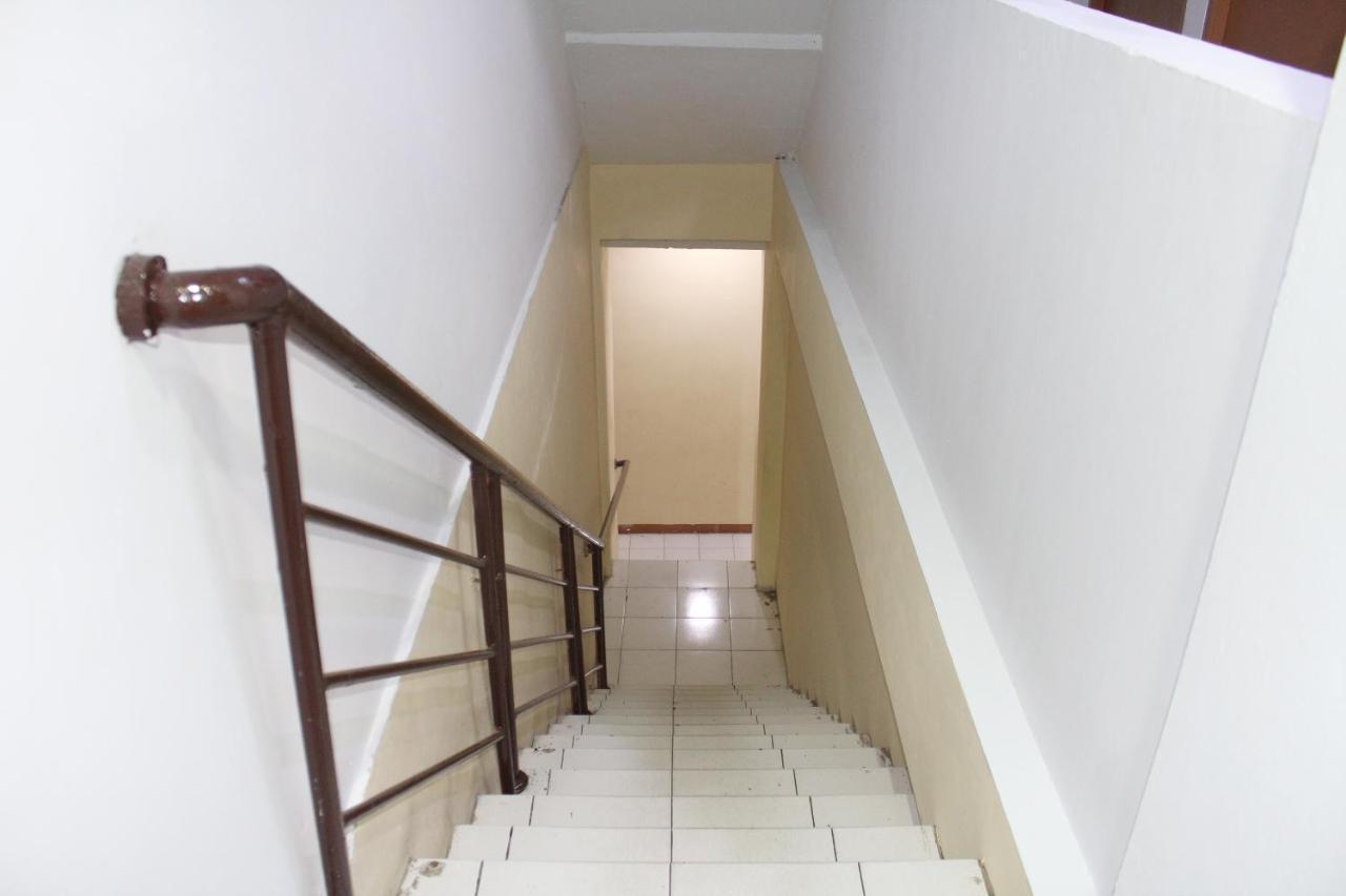 Oyo 176 Near Cideng Virgo Residence Jakarta Luaran gambar